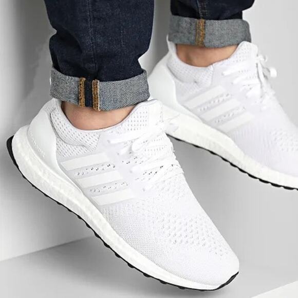 Adidas Men's 10.5 Triple White Ultraboost 1.0 Running Sneakers Athletic LB13-2 - Picture 1 of 9